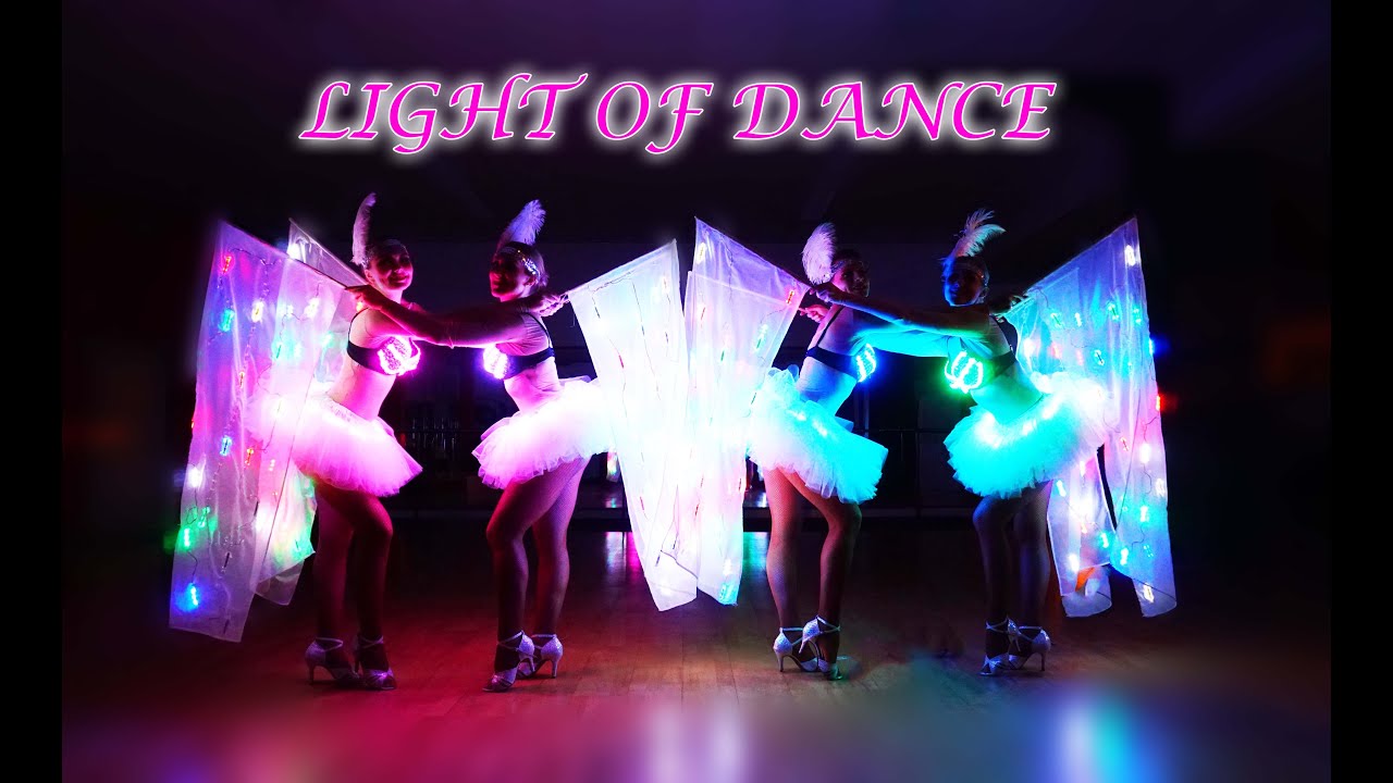 LIGHT OF DANCE/ LED Flaggen/Event Künstler