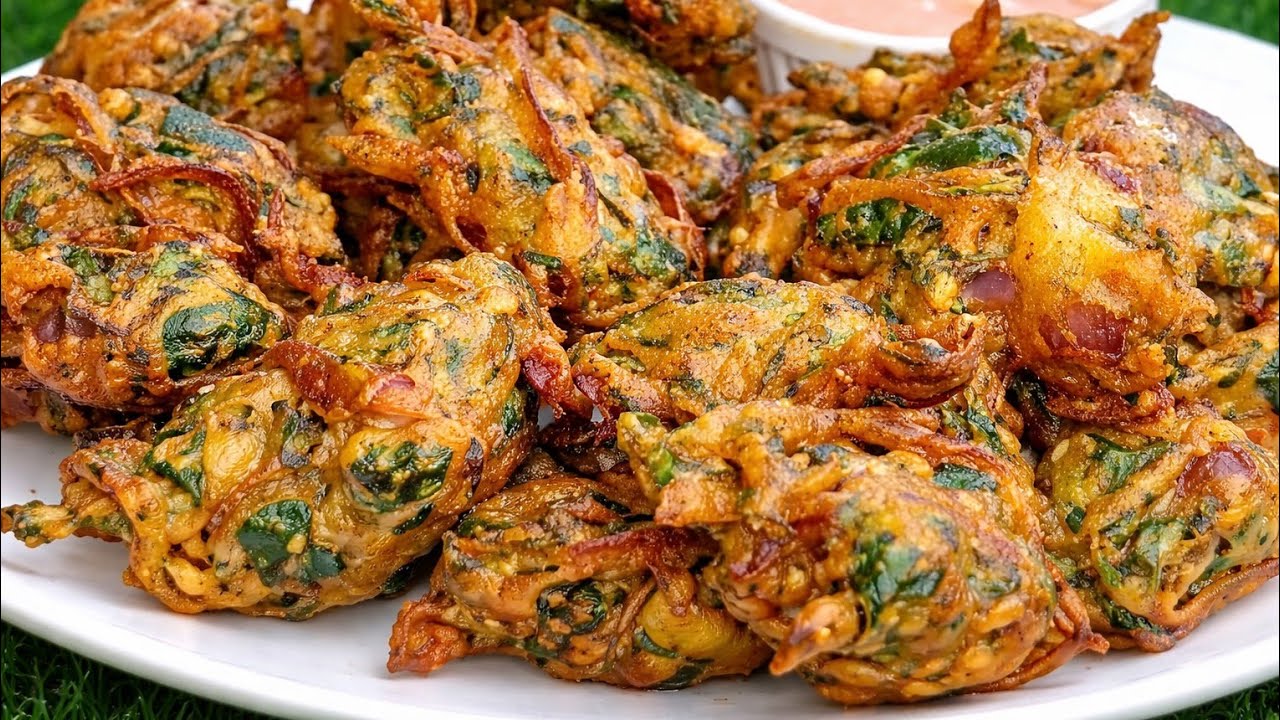 The Crispiest Lachha Palak Pakora Recipe - Iftar Special Recipe by Lubna Cuisine