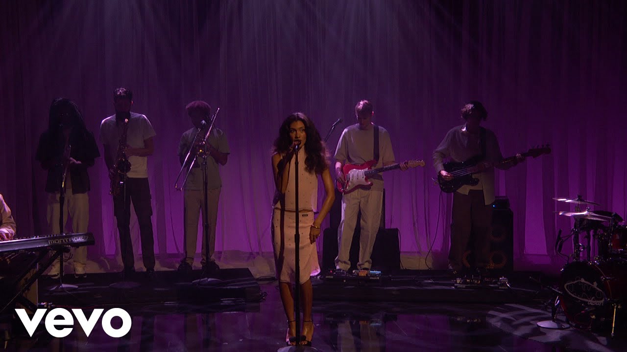 Olivia Dean - Dive (Live From Jimmy Kimmel Live! / 2024)