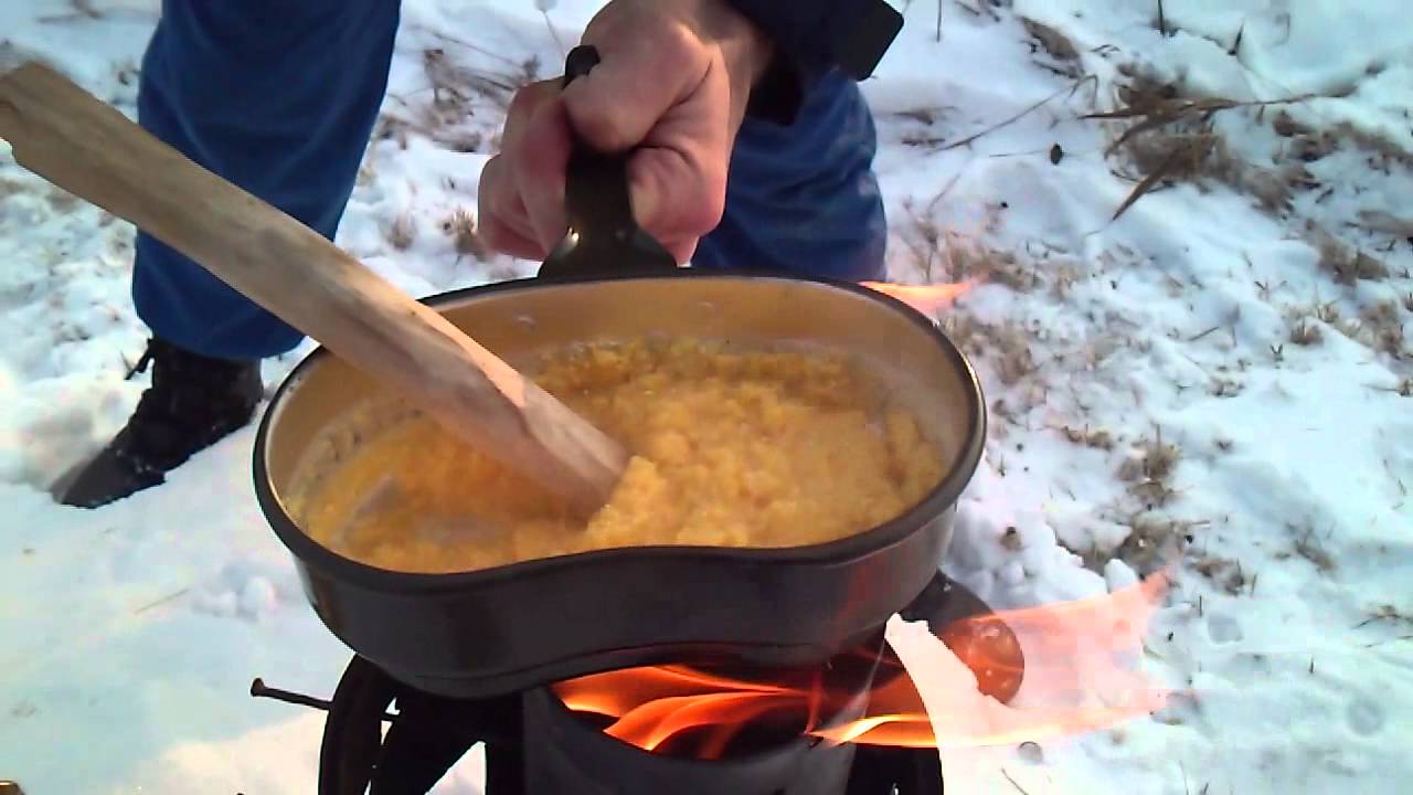 Corn-grits cooking - kukoricadara főz&eacute;s