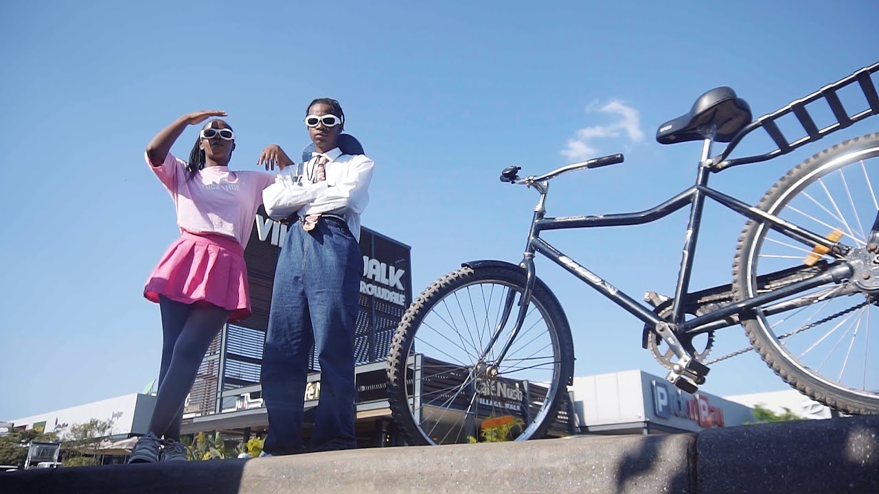 MuGaratia - BLACK MUTANDA (Official Music Video) ft. Chikk`Oz