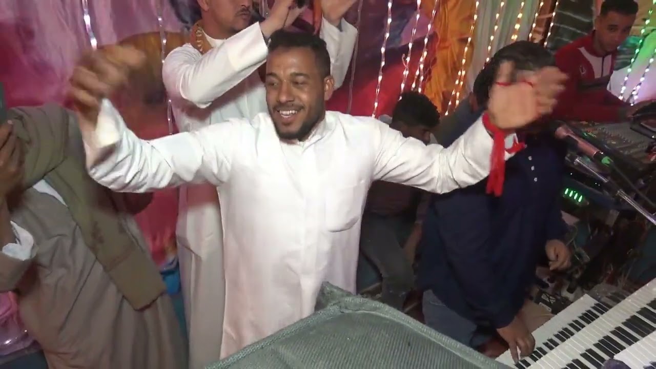 عبدة الثنائى شوف مزمار الثنائى خلى الجمهور يتجنن   الفرح ولع   فرحة حمزو كوم بلال