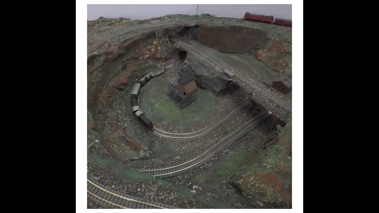 Z Scale: 2-track, Mountain-Climbing Figure 8 with Mountain and Waterfall