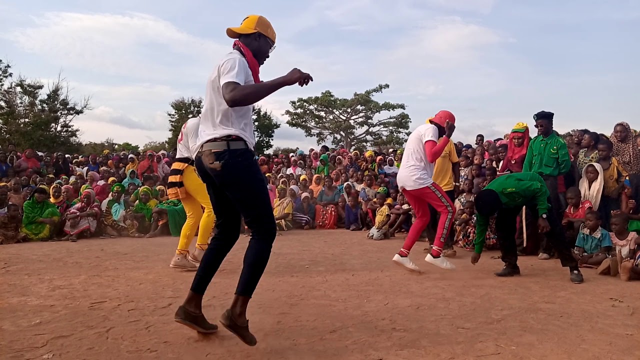 Mwakizega one dances
