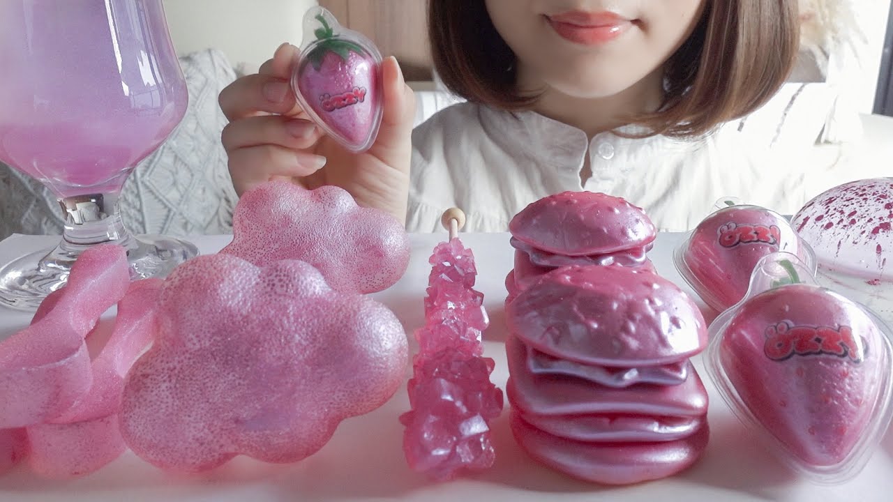 【咀嚼音】キラキラピンクスイーツを食べる【ASMR/EATINGSOUNDS】