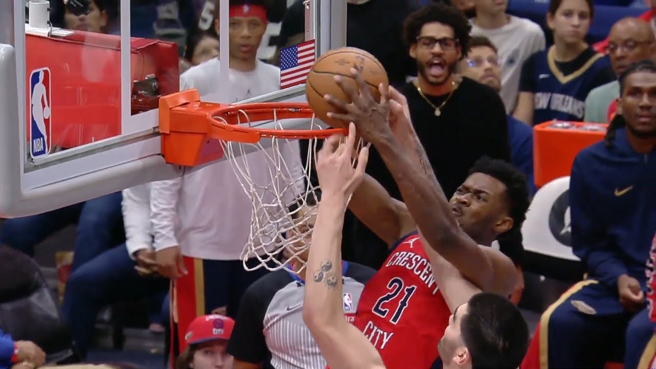 Yves Missi Goes Crazy on Both Ends vs. Grizzlies!
