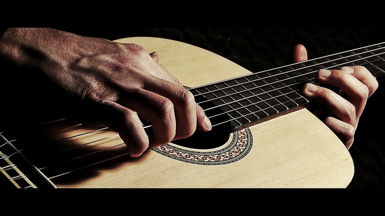 Claudio Quartarone - Autumn Leaves (Classical Guitar Improvisation)