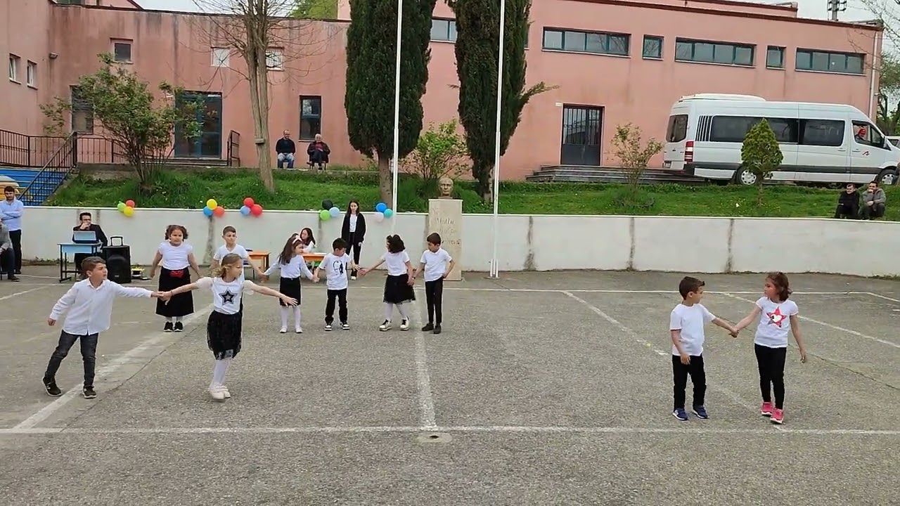 23 Nisan Gölköprü 1 ve 2. Sınıflar gösterisi