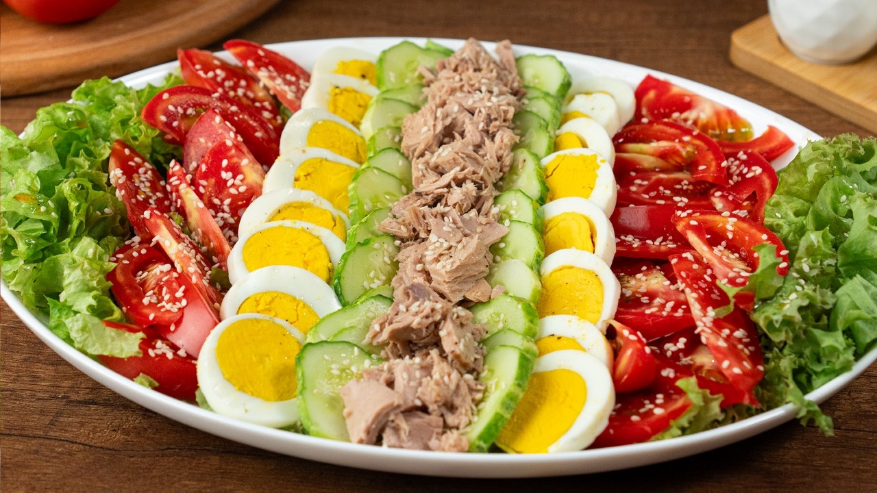 Мой САЛАТ, который побил ВСЕ рекорды по скорости приготовления! Всего 5 ингредиентов в наборе