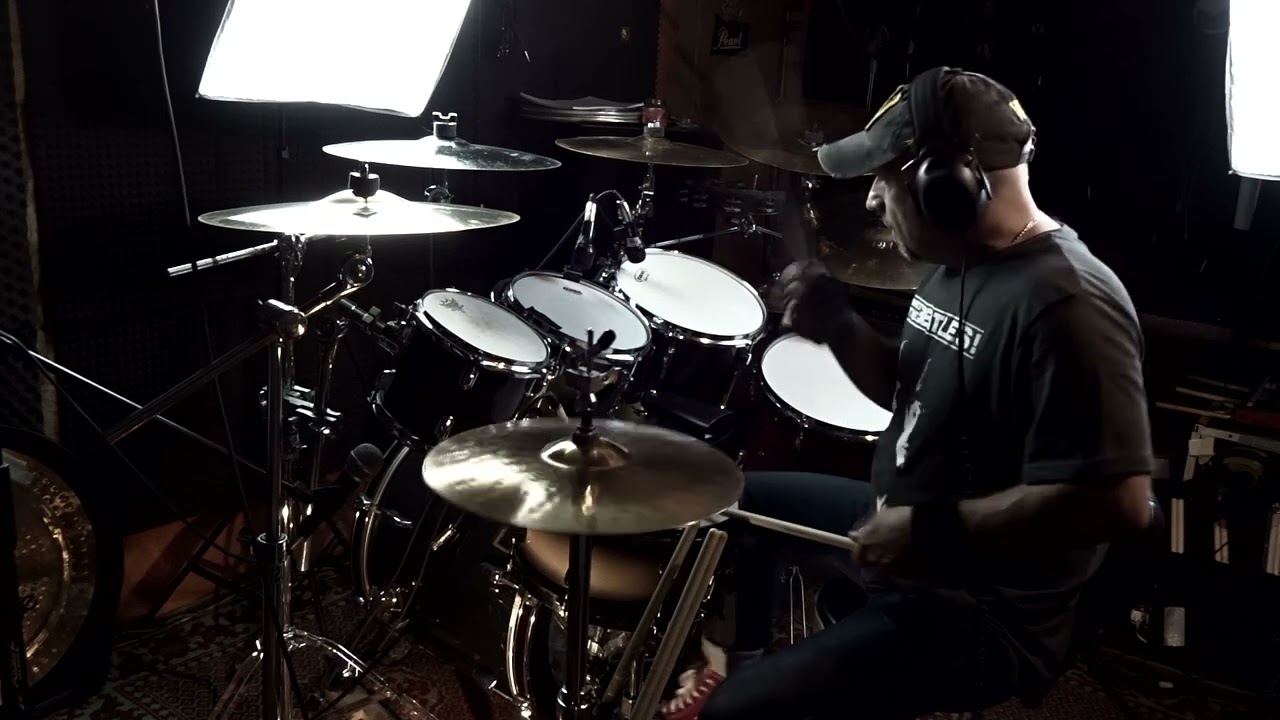 Rock'in The Free World -  Drum Cover.