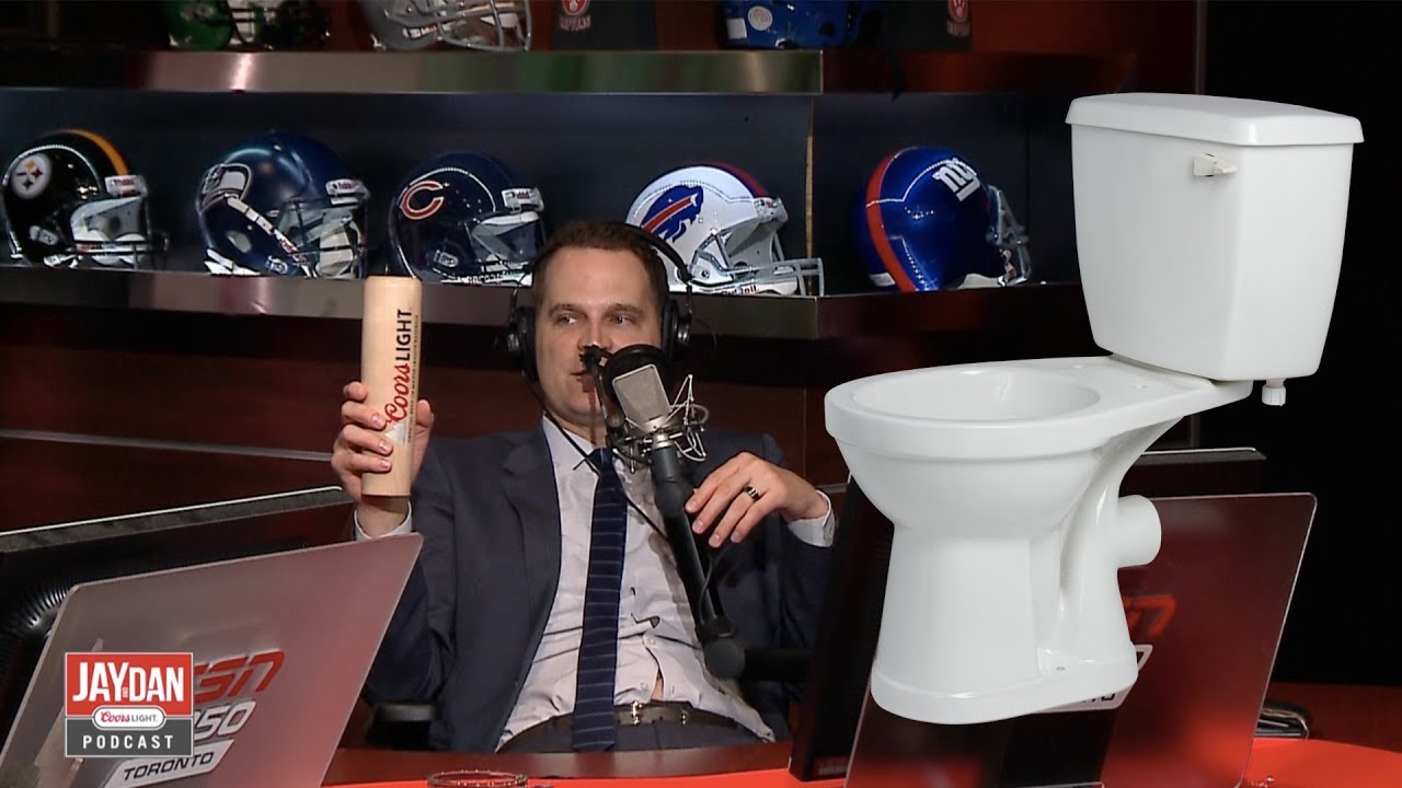 Jay clogs the toilet in Season 2, Episode 3 of the Jay and Dan Podcast