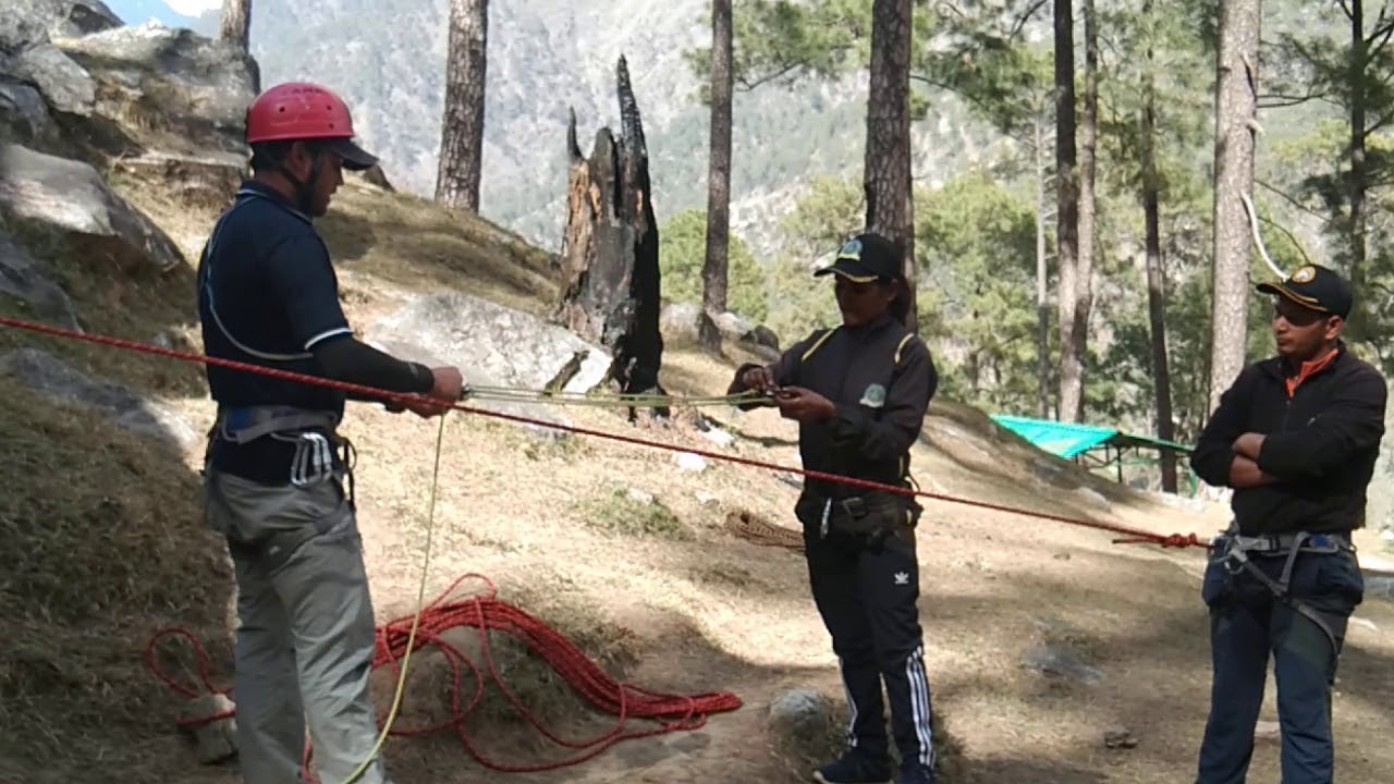 Search and rescue  new technique C pulley z pulley palonNIM Institute Mountaineering UK 2019.
