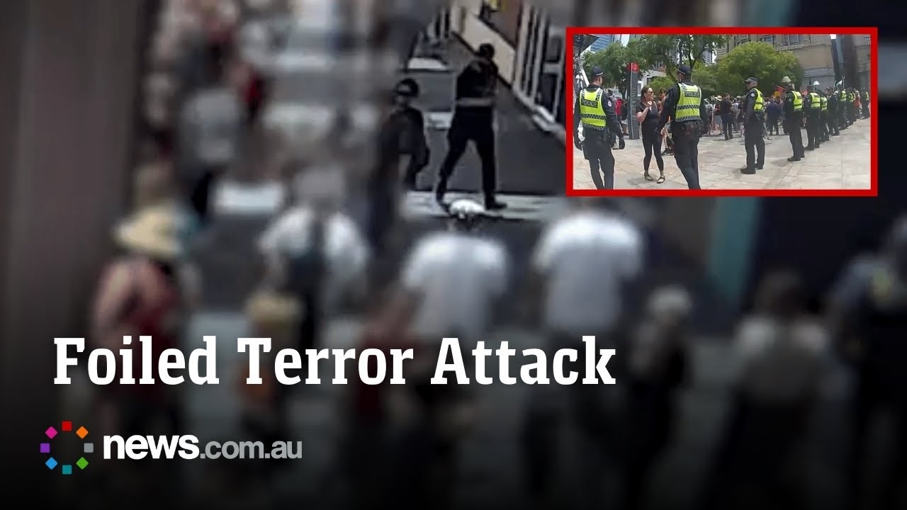Alleged bomb maker throws device into crowd