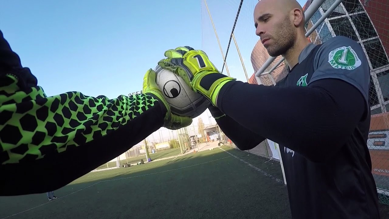 Tips para Arqueros: Cómo agarrar la pelota