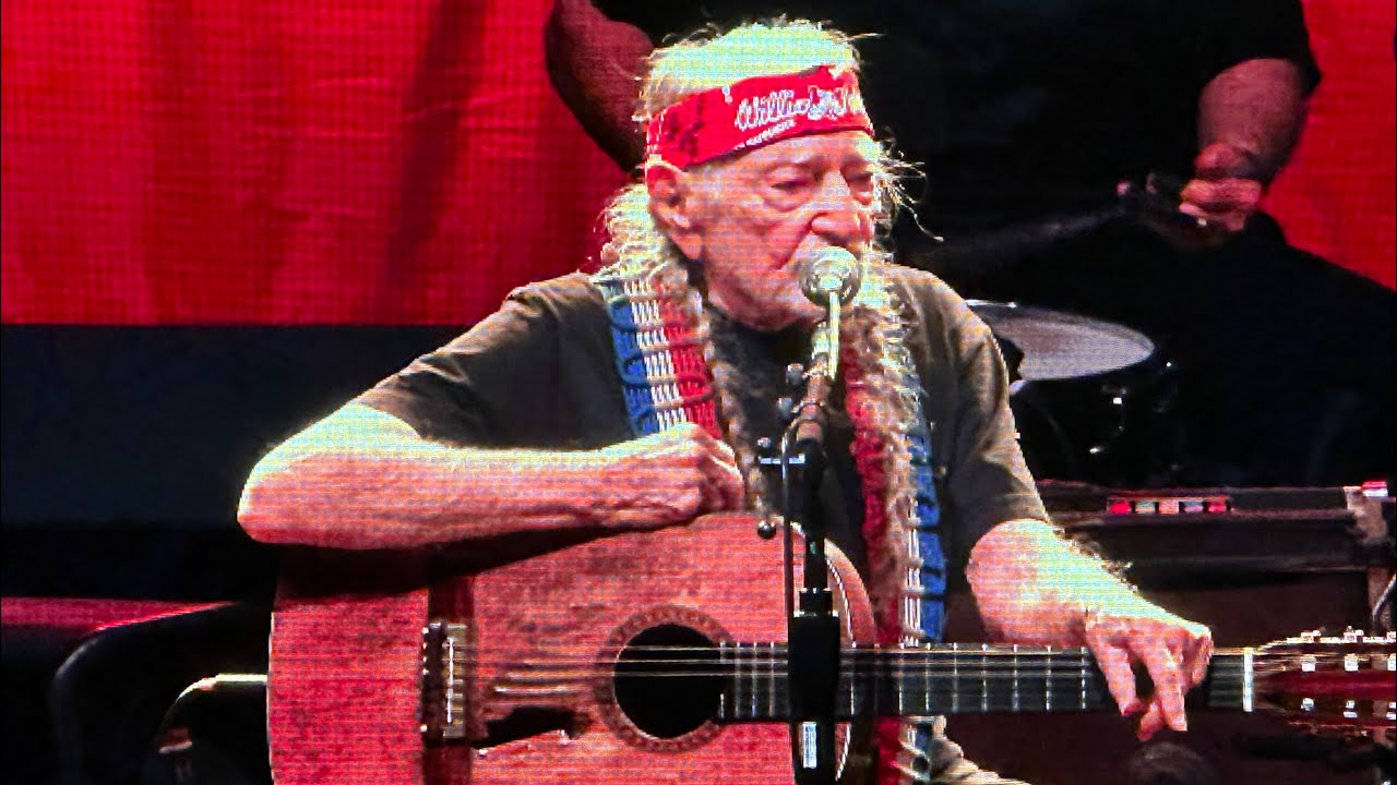 Willie Nelson and Lukas Nelson - Just breathe live in Dallas 7-5-25