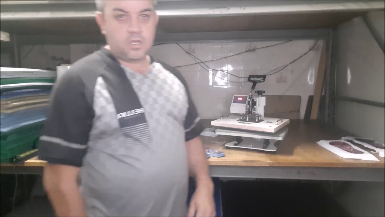 Como limpar pincel sujo de cola