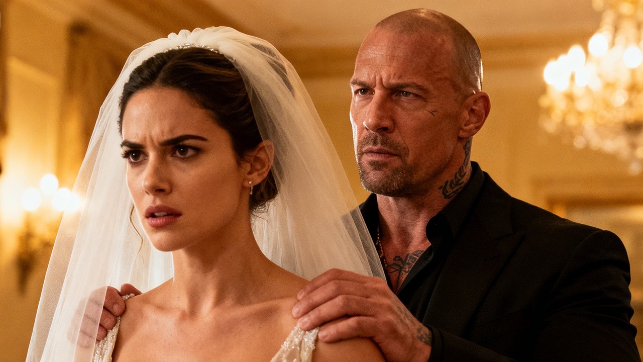 A HONEYMOON SUITE, A DESPERATE ESCAPE — AND A MAFIA BOSS WHO REFUSED TO LET HER LEAVE.
