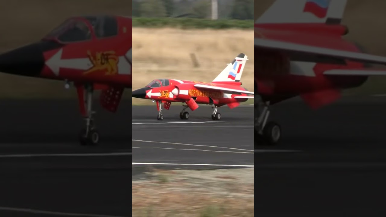#Mirage #rcturbine #turbinejet #militaryaircraft #fighterjet #landing #jetworld #jet #aviation