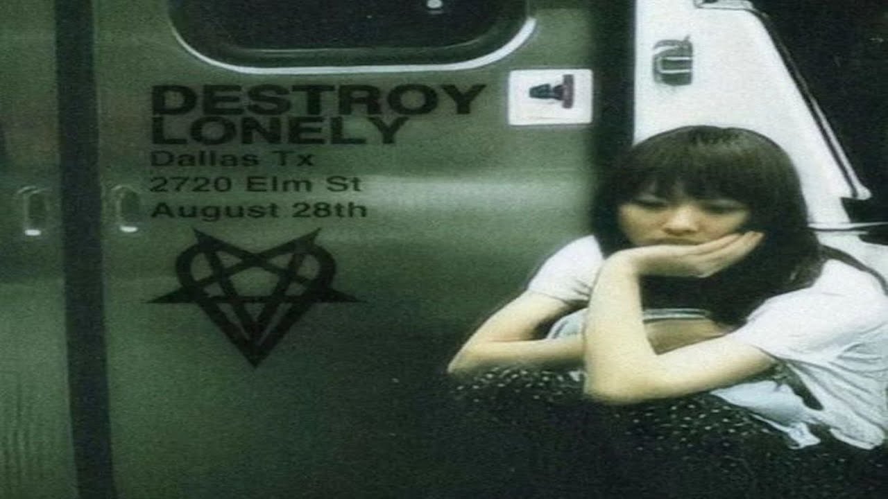 Destroy Lonely - If Looks Could Kill Lyrics