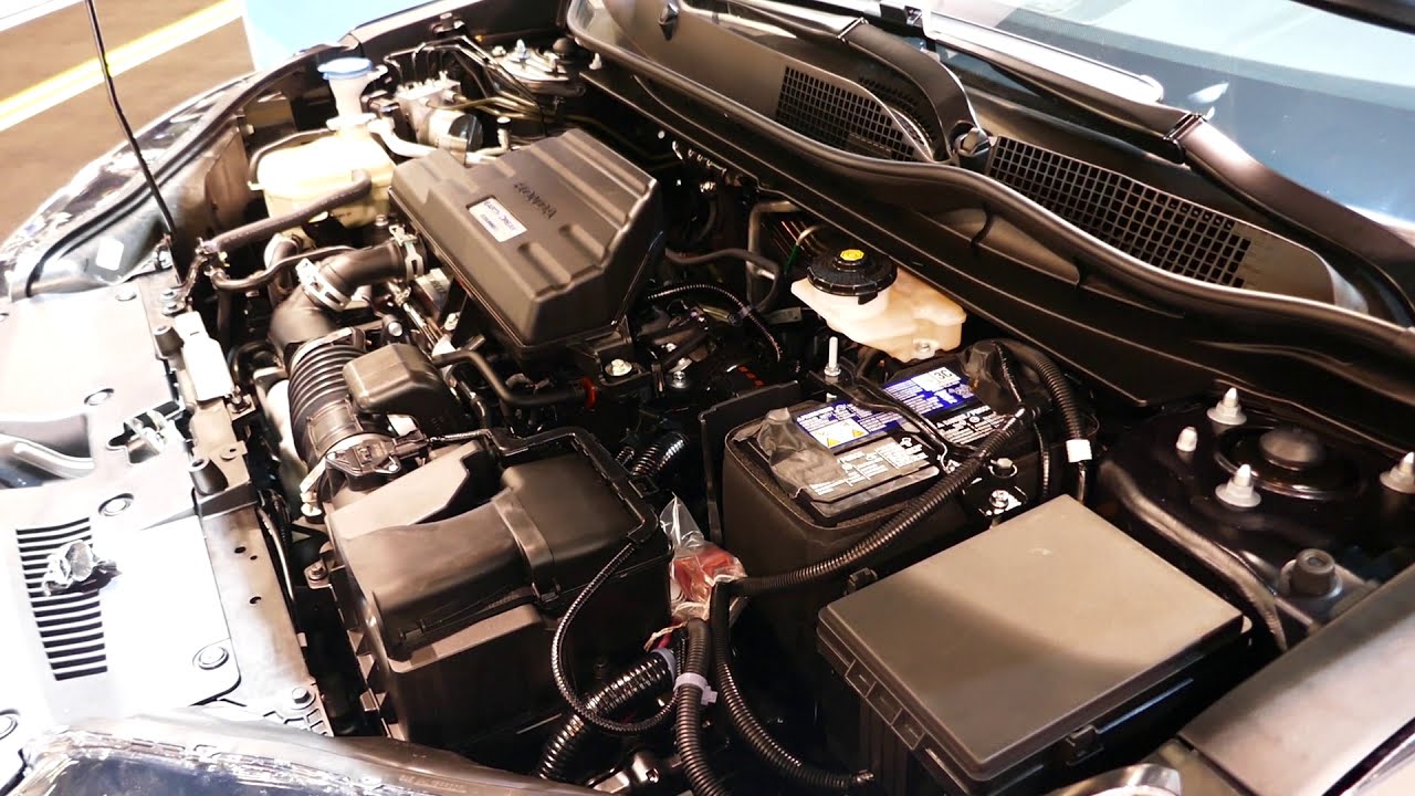 New 2018 Honda CR-V - 1.5L Turbo I4 Engine Bay Tour - 2018 OC Auto Show, Anaheim, CA