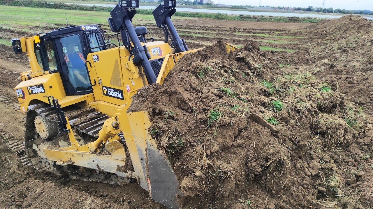NEW BIG ONE CATERPILLAR D8