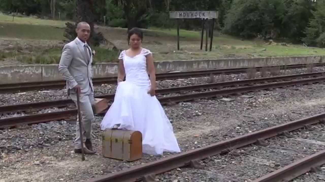 Die Jansen Egpaar se liefdes troue op Houw Hoek Inn