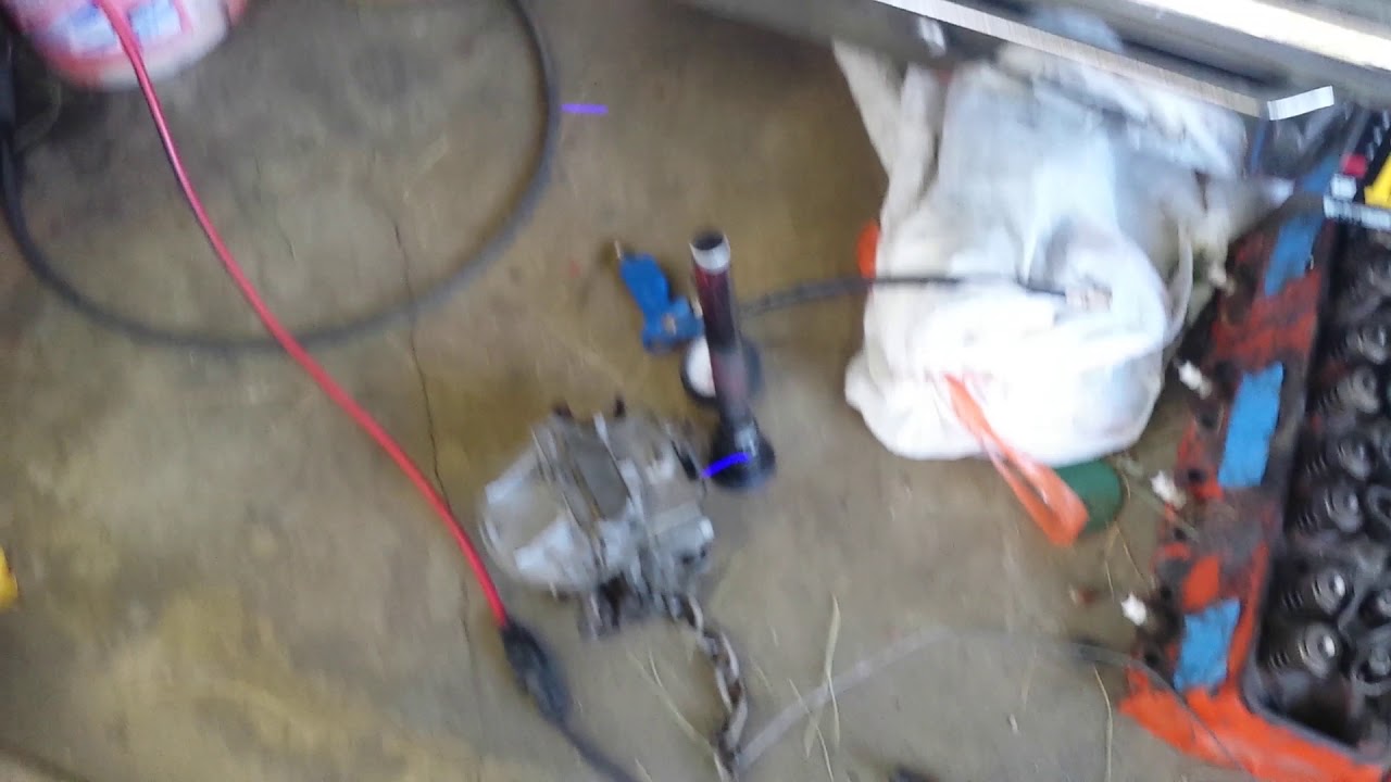 4 barrel carburetor on 2 barrel intake