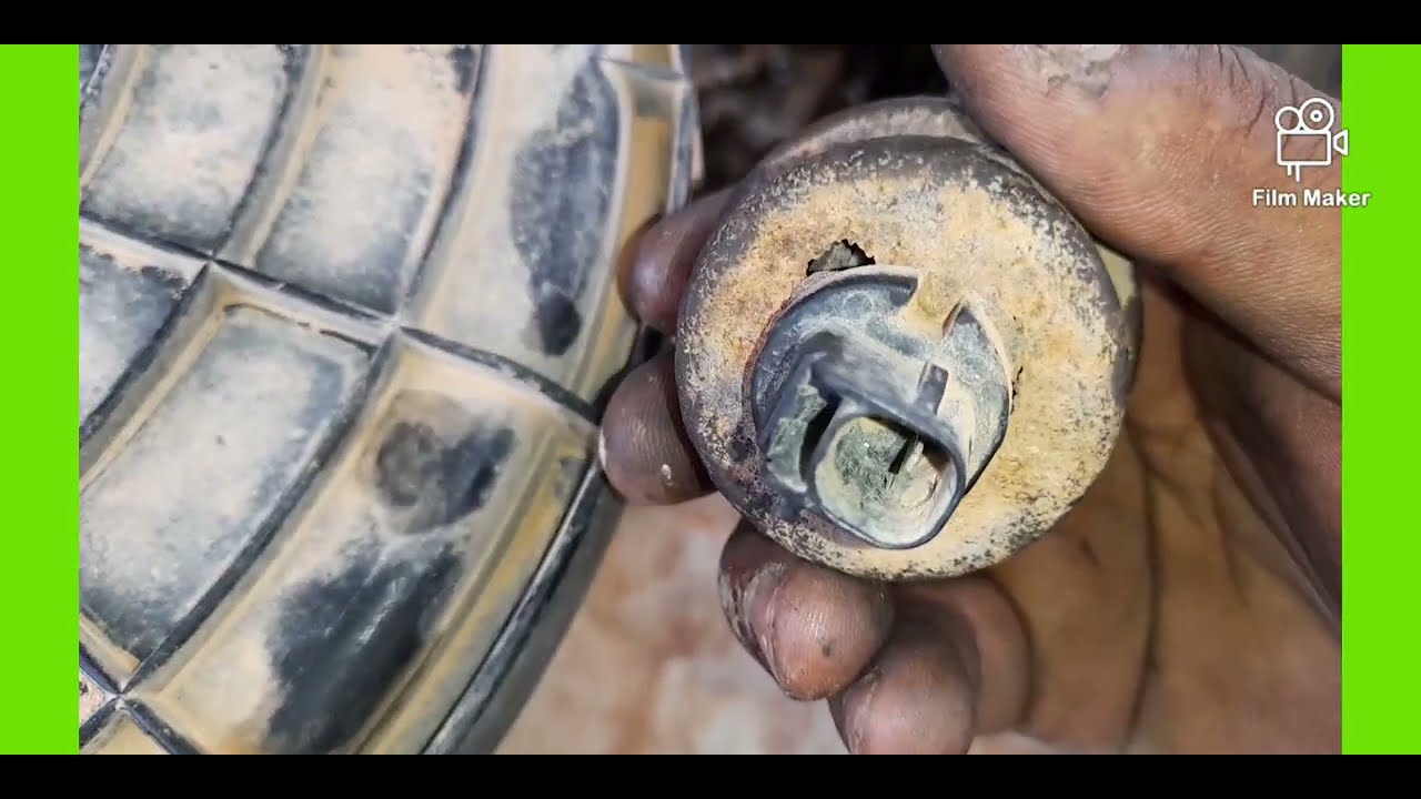 #تشخيص_وصيانة TOYOTA 2005 oil pressure sensor  تغيير حساس ضغط الزيت لاندكروزر