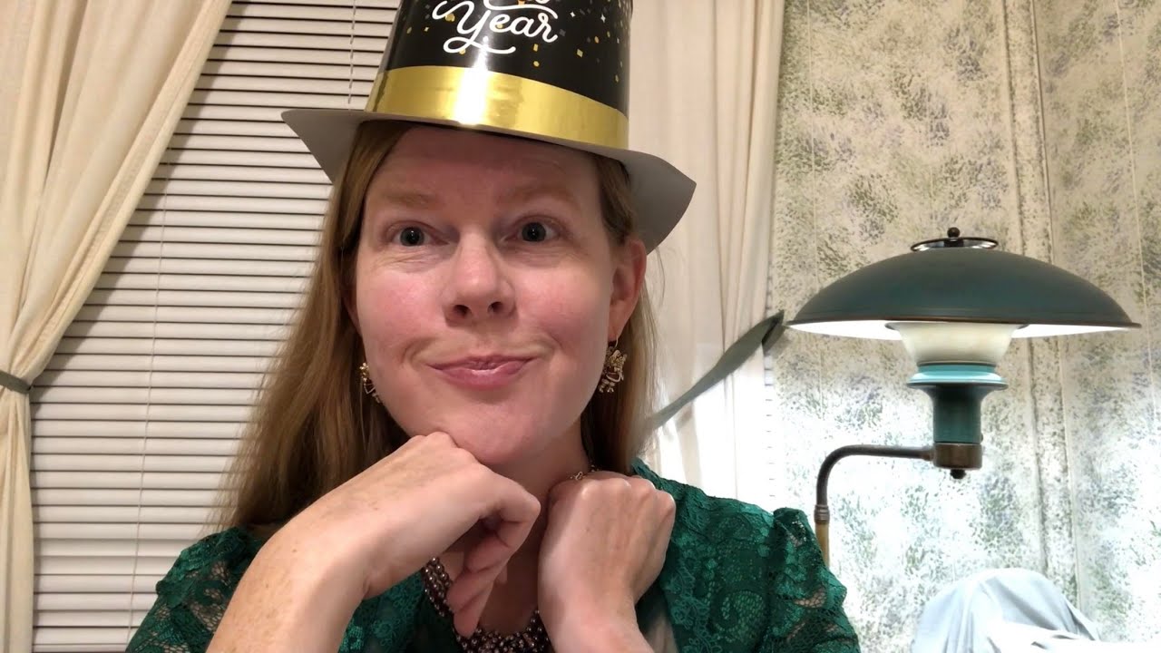 Flosstube Extra: 12 by 12 Cross Stitch New Starts, can I do it?! Happy New Year!
