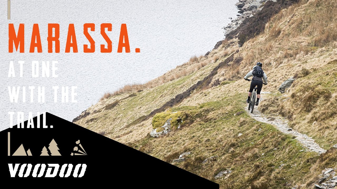 Voodoo Marassa Hybrid Bike | Halfords UK