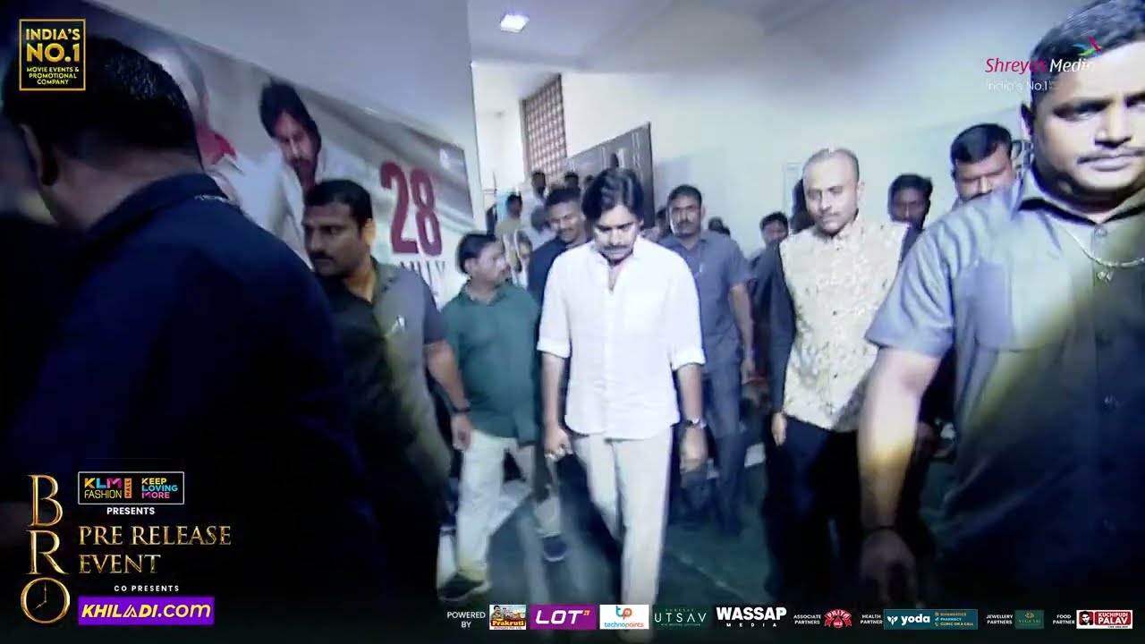 Power Star Pawan Kalyan Grand Entry @ BRO Pre Release Event | Pawan Kalyan, Sai Tej | Trivikram