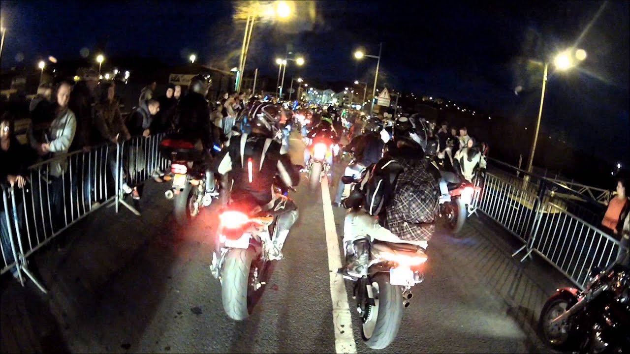 Descente aux flambeaux Fécamp 2014 vue par un motard