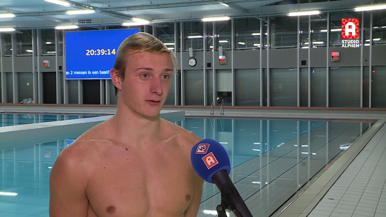 Eerst testen, daarna zwembad in: eerste training waterpoloërs AZC Alphen