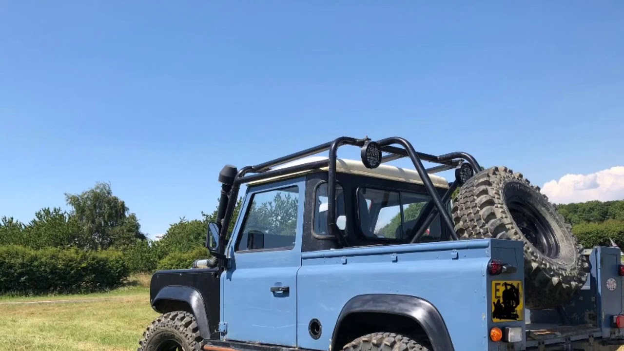 Lincs Unloved Land Rovers #1 Defender 90 Pickup 300 TDI Modified