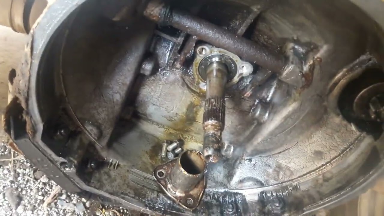 Fuga de aceite por el reten de la flecha del candelabro (vocho)