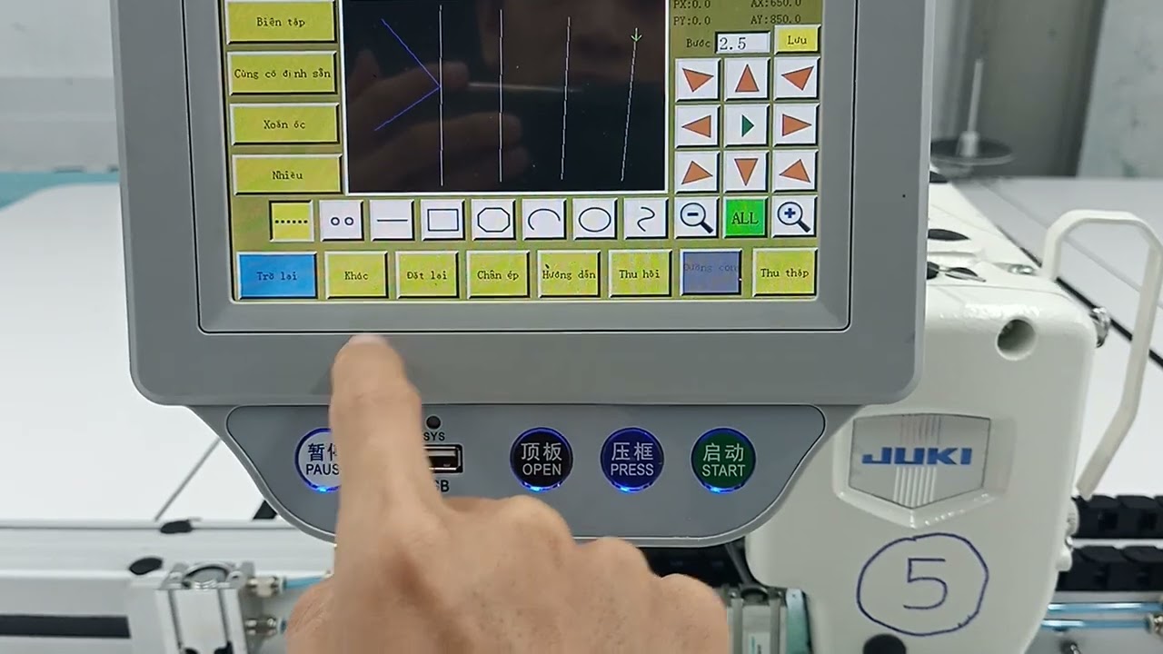 Thay đổi vị trí điểm chuẩn gốc của mẫu khi lật mẫu hoặc đảo thứ tự đường may. Máy LT 13085
