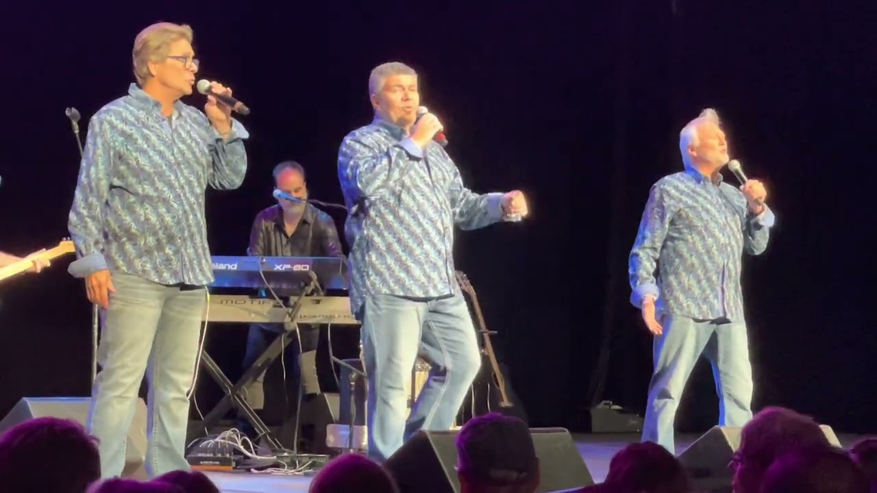 Happy Together Tour  -  August 2022