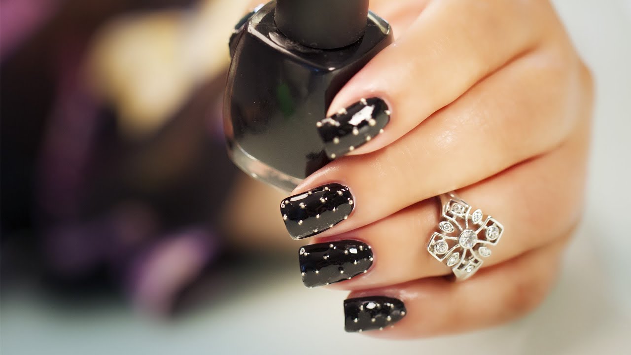 Beads on Black - Nail Art