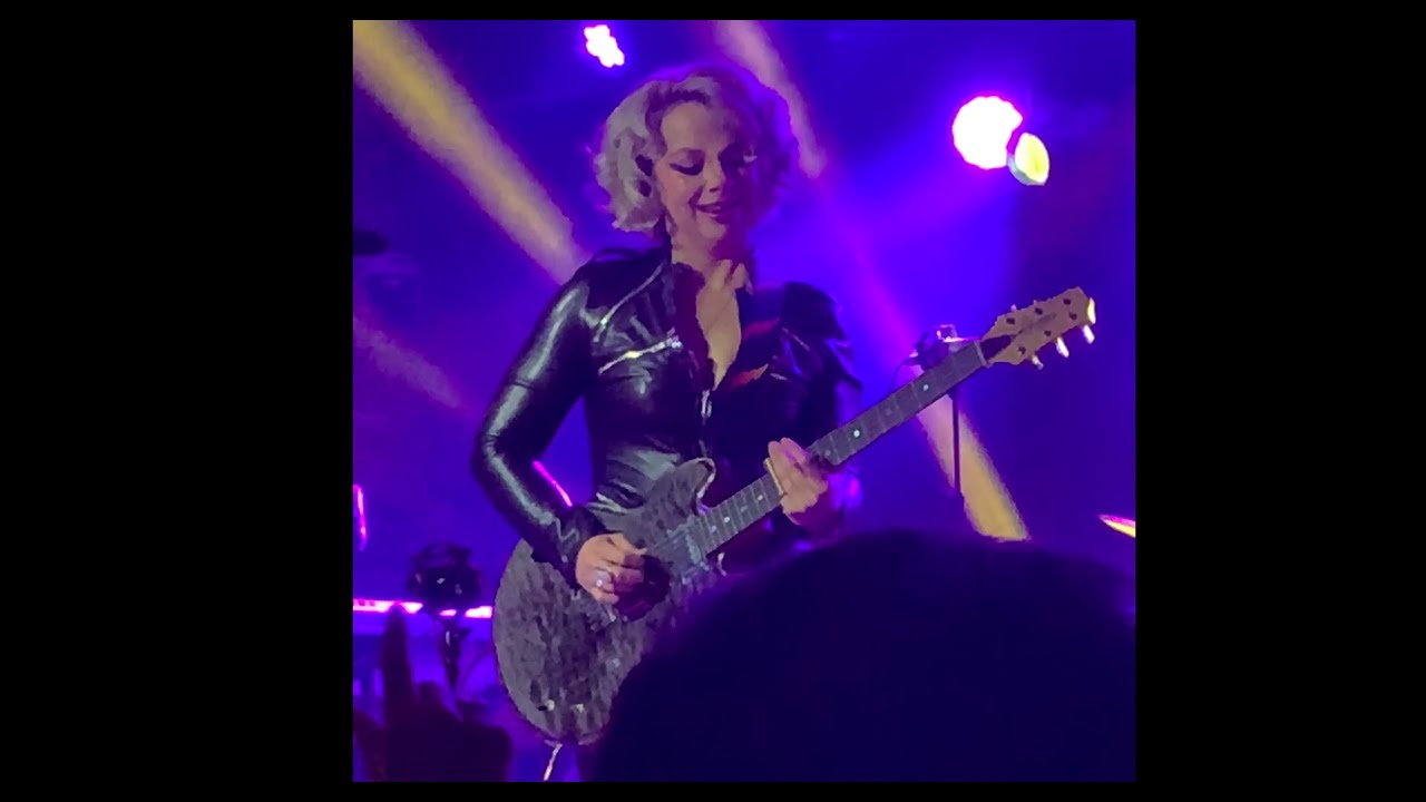 Samantha Fish. LOSE YOU. Brooklyn Bowl. Brooklyn, NY. December 20, 2025. SHAKE 'EM ON DOWN tour.