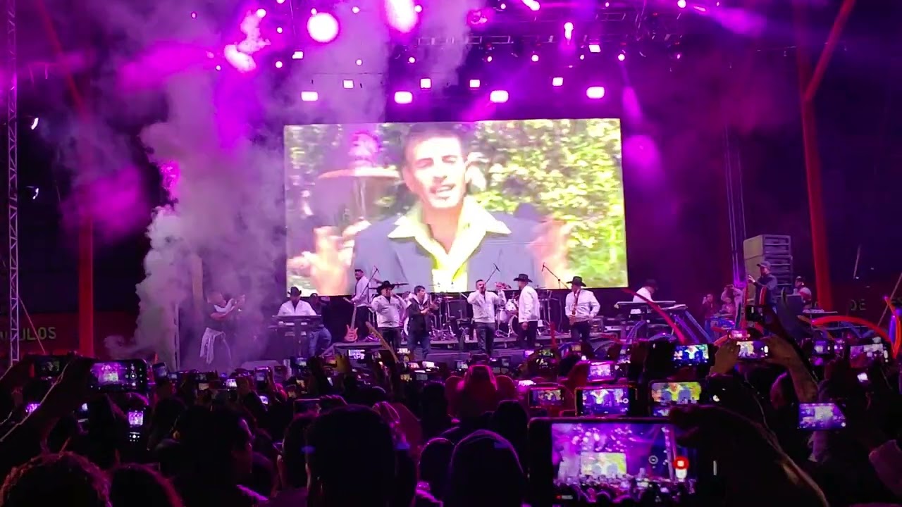 Alacranes Musical en Rodeo Texcoco - A cambio de qué