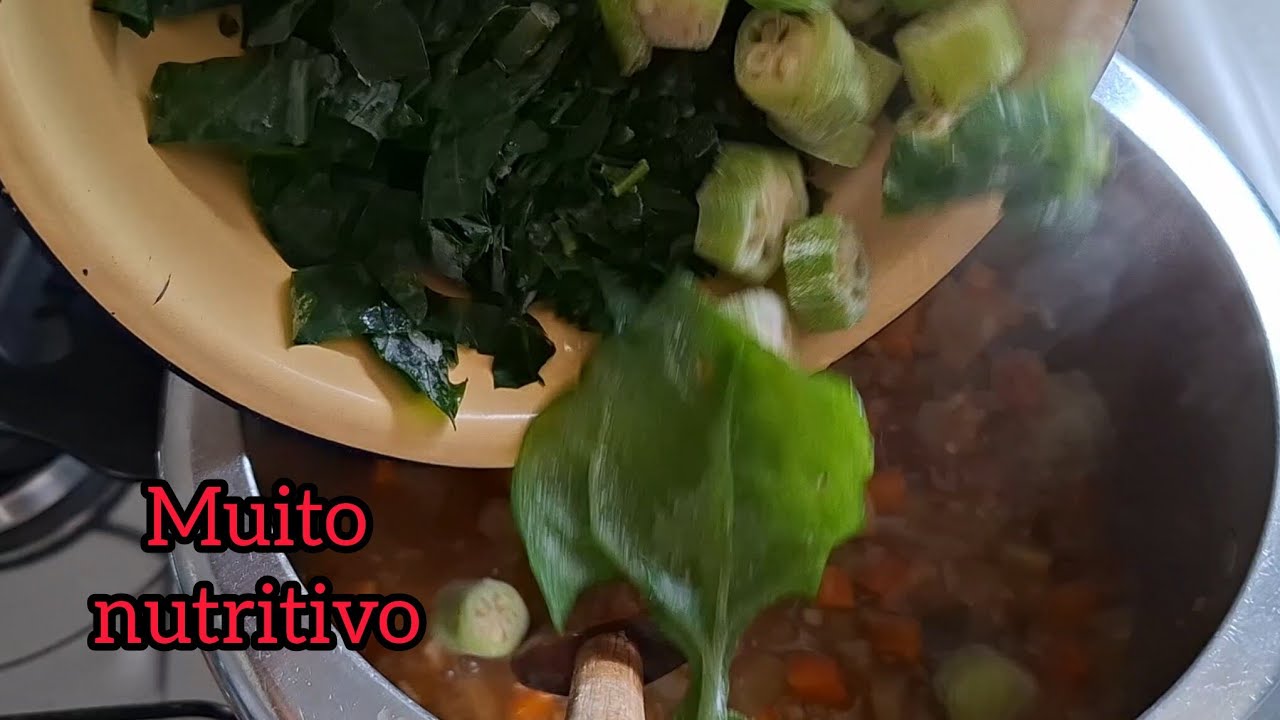 COMO É ALIMENTAÇÃO DA MINHA MÃE COM 93 ANOS.