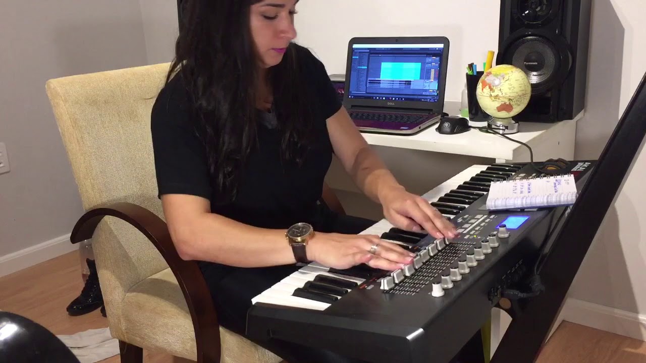 Live Act Session - Dimitri Vegas & Like Mike ( Akai Mpk 61 & Ableton Live )