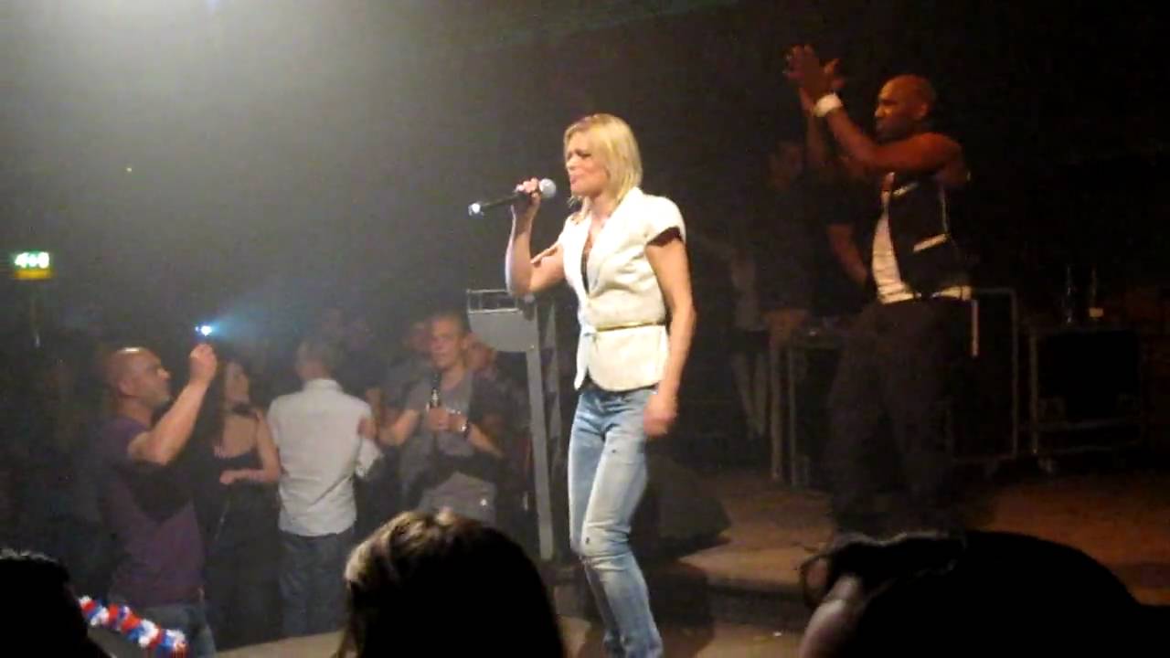 4 Tune Fairytales - Take me 2 Wonderland - LIVE @ Back to the 90's - El Sombrero, Reusel, 5-6-2010