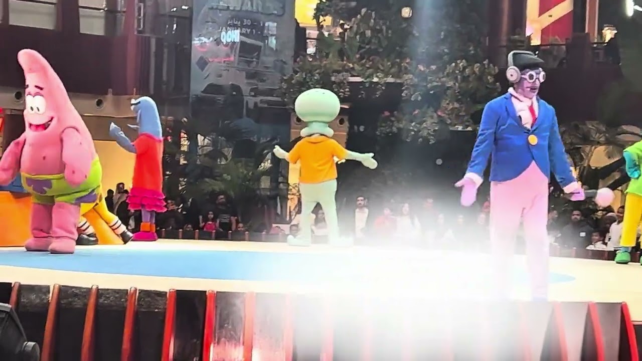 A day with the kids for a show, meet and greet with SpongeBob!!! It was weekend 