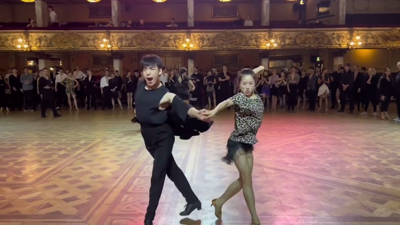 ChaCha Show｜The dance floor at the Blackpool International Arena in the UK #ballroomdance #chacha