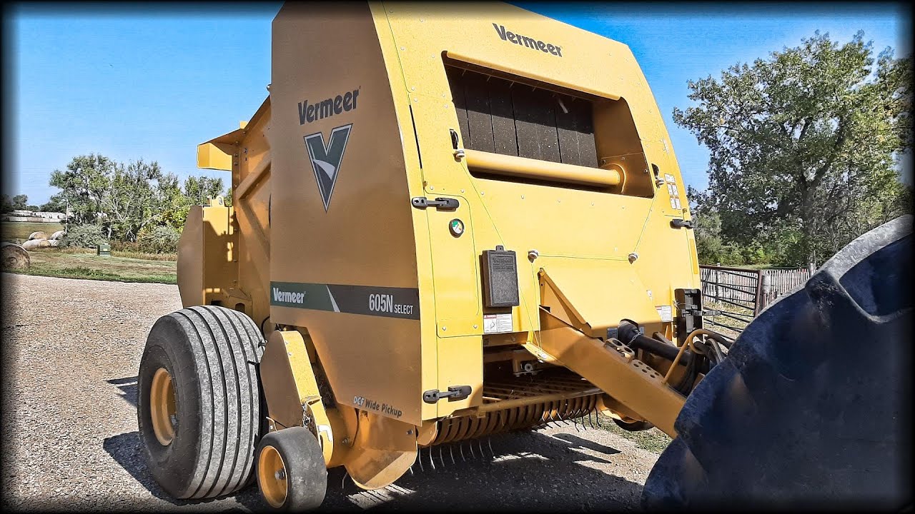 Overview: Vermeer 605N Select Round Baler