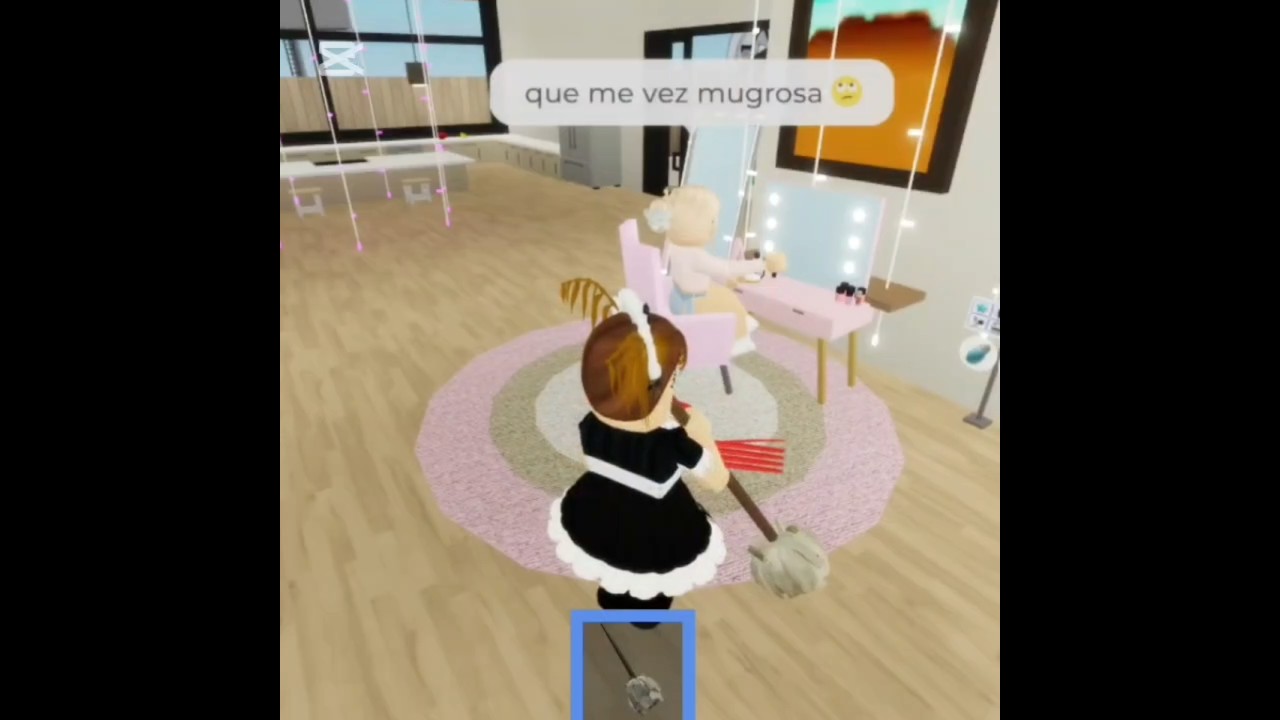 Trabajando de sirvienta en brokhaven 🤪 #humor #roblox #brookhaven
