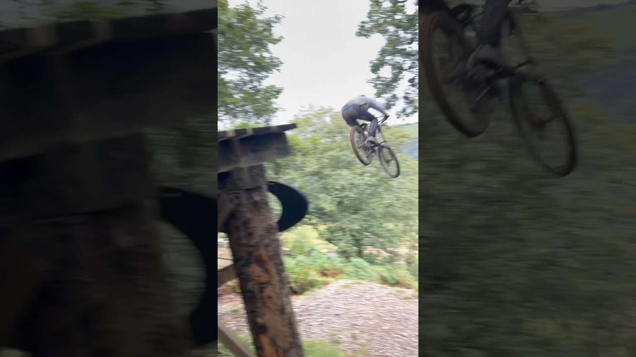 Dyfi Oakley line #dyfi #downhill #mtb #mountainbike #bike #downhillmountainbike