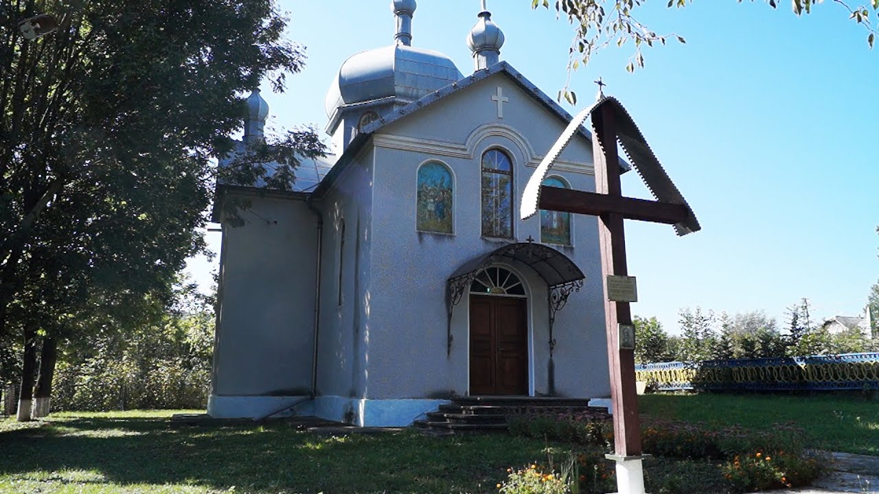 Автобус їде сюди лише раз у тиждень: як живе село Уніж. Репортаж з Городенківщини