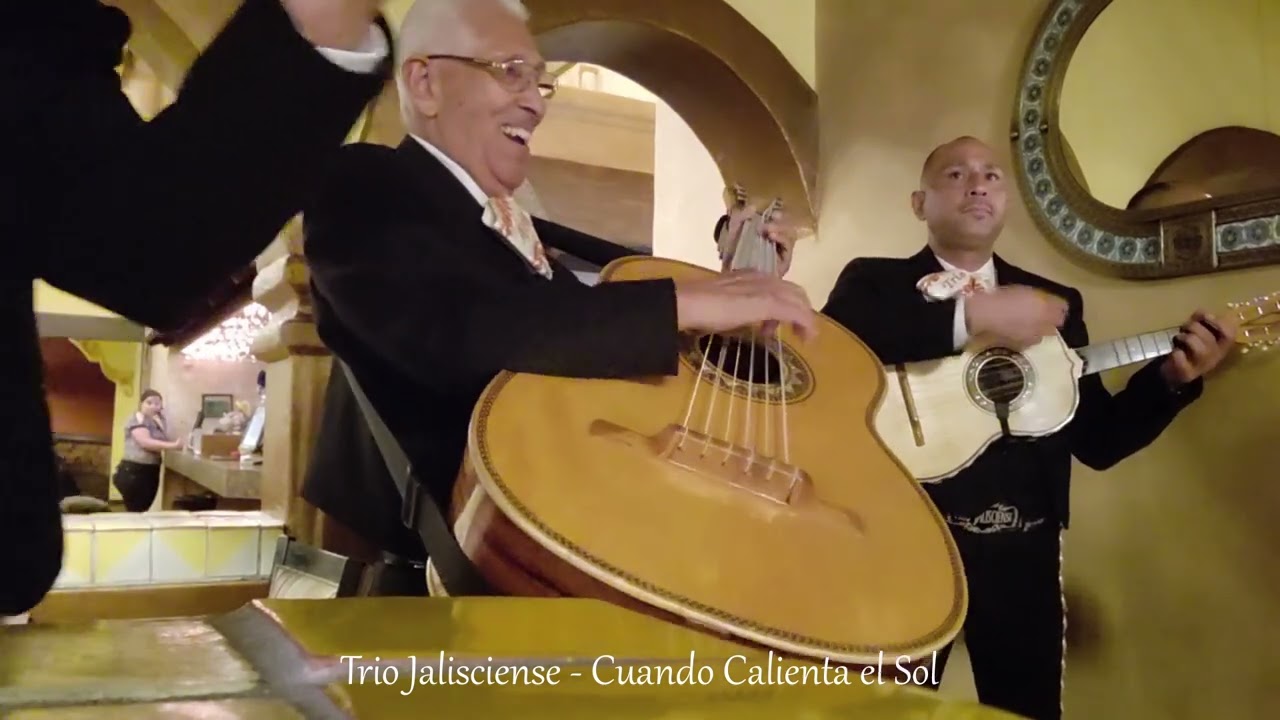 Trio Jalisciense - Cuando Calienta el Sol